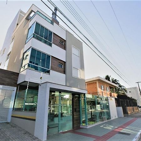 Lindo Apto, 50Metros Do Mar, Ideal Para Familias Florianópolis Exteriör bild