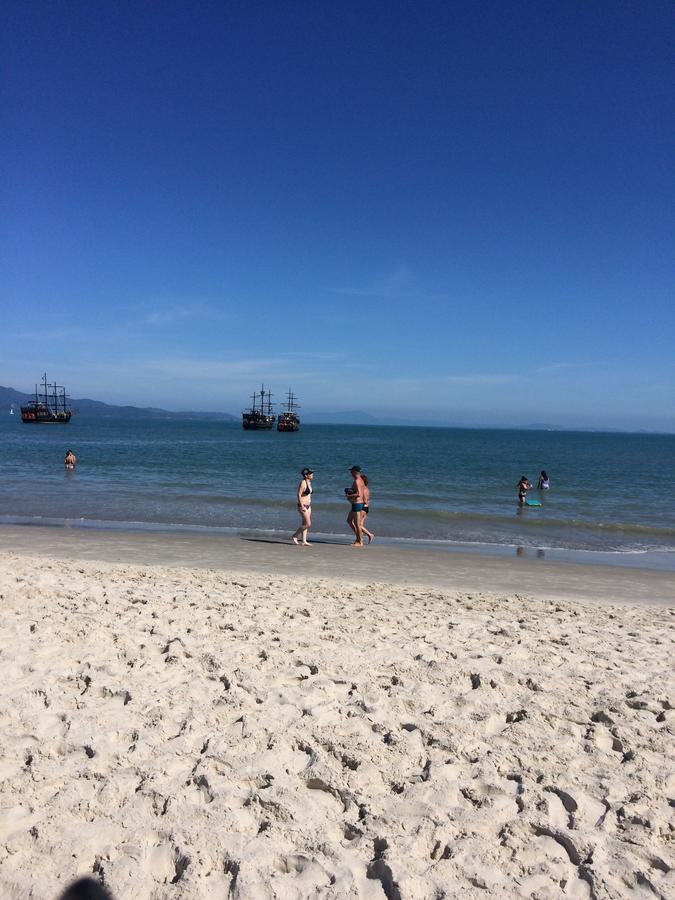 Lindo Apto, 50Metros Do Mar, Ideal Para Familias Florianópolis Exteriör bild
